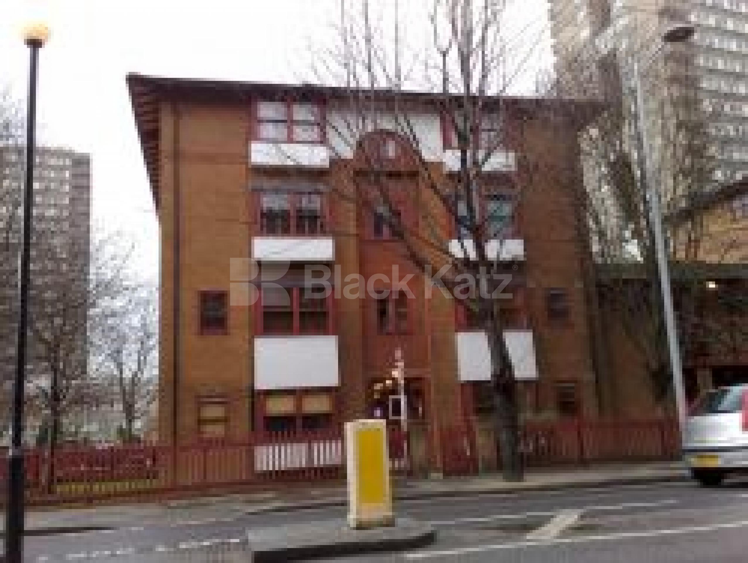 			Studio Apartment, 1 bath, 1 reception Studio			 Bramley Road, LADBROKE GROVE W10 W10