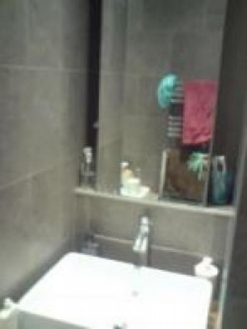 			VIEWINGS ESSENTIAL, 1 Bedroom, 1 bath, 1 reception Flat			 Mansfield Road, BELSIZE PARK/HAMPSTEAD HEATH NW3