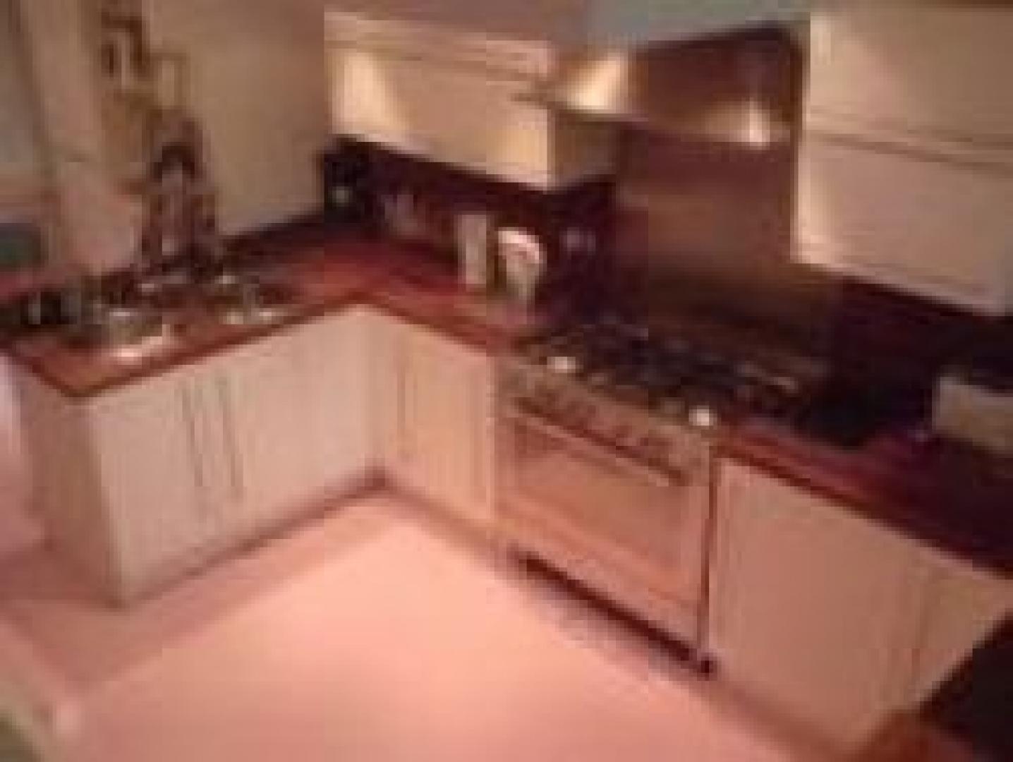 			VIEWINGS ESSENTIAL, 1 Bedroom, 1 bath, 1 reception Flat			 Mansfield Road, BELSIZE PARK/HAMPSTEAD HEATH NW3