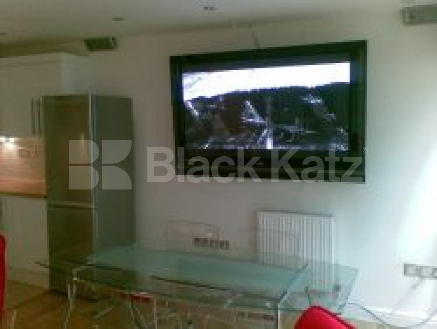 			New instruction, 4 Bedroom, 1 bath, 1 reception Flat			 Queens Cresent, Chalk Farm