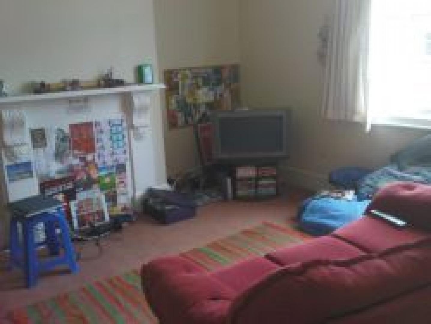 			2 Bedroom, 1 bath, 1 reception Flat			 Shaftesbury Road, CROUCH HILL/ARCHWAY N19