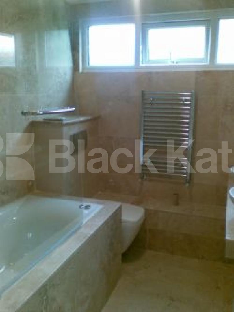 			New instruction, 4 Bedroom, 1 bath, 1 reception Flat			 Queens Cresent, Chalk Farm