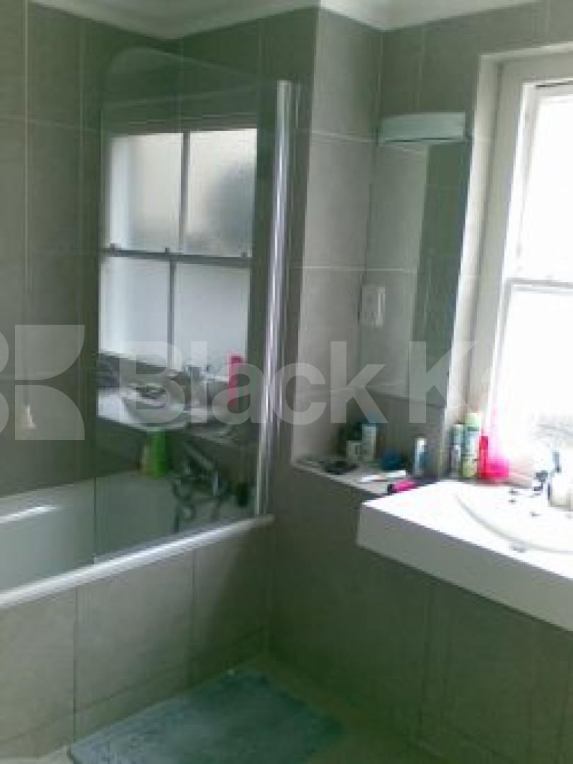 			New Instruciton, 2 Bedroom, 1 bath, 1 reception Flat			 Gloucester Ave, BAYSWATER