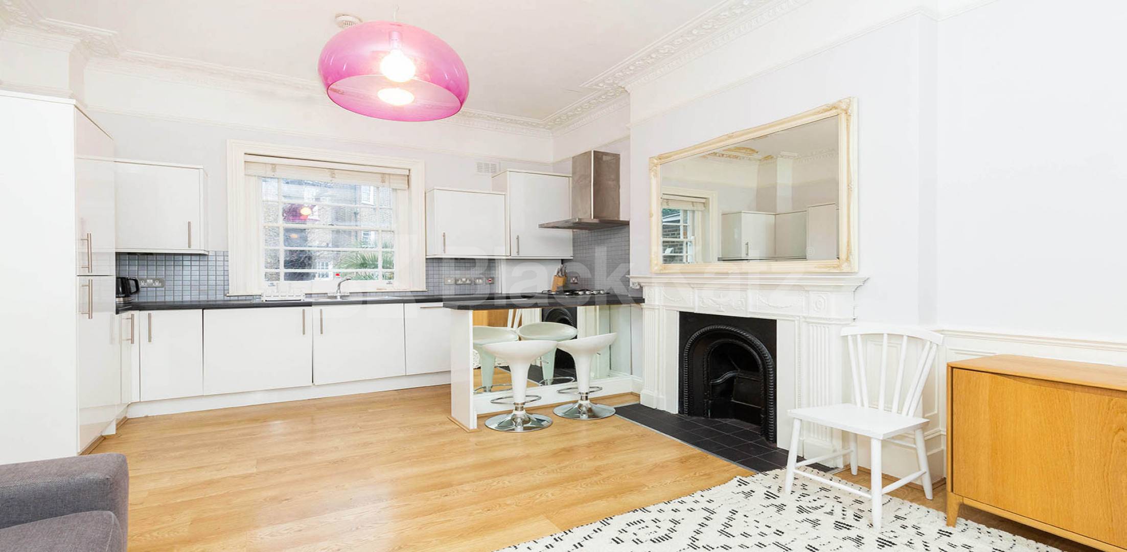 Spacious one bedroom set in period conversion Agar Grove, Camden Square