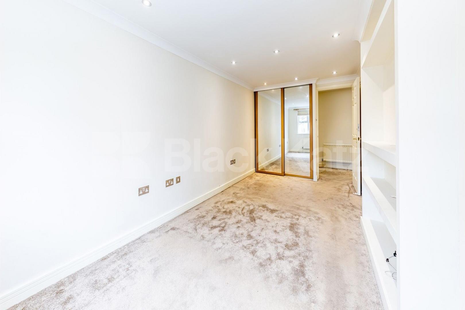 Modern 2 bedroom within a secure development near Muswell Hill golf course  Osier Crescent, Muswell Hill