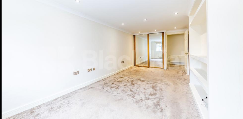 Stunning modern two bed within a secure private development close to Broadway Osier Crescent, Muswell Hill