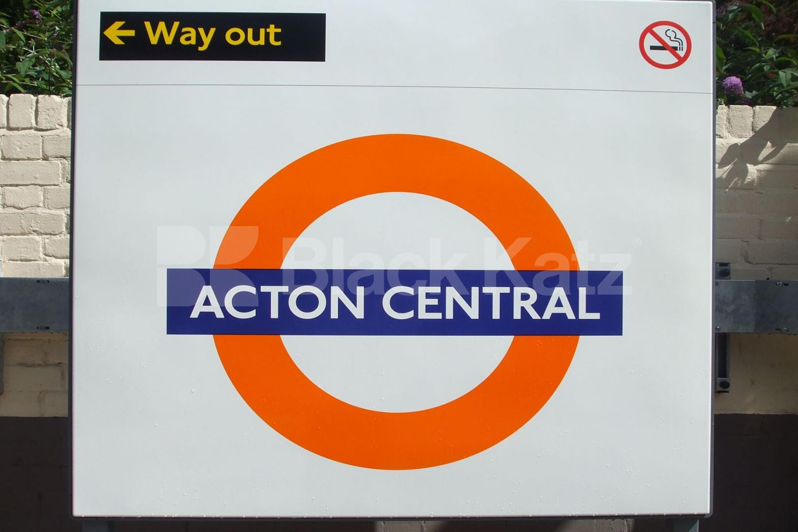 Modern and Central Apartment Birkbeck Road, Acton