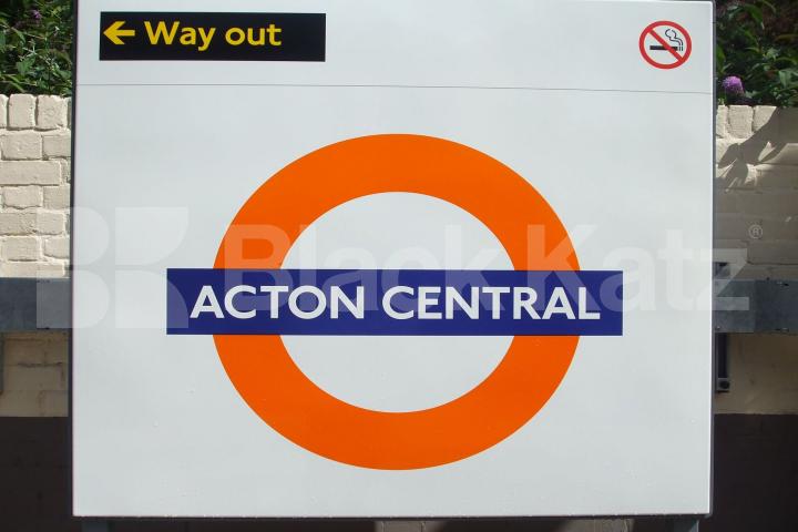 Modern and Central Apartment Birkbeck Road, Acton