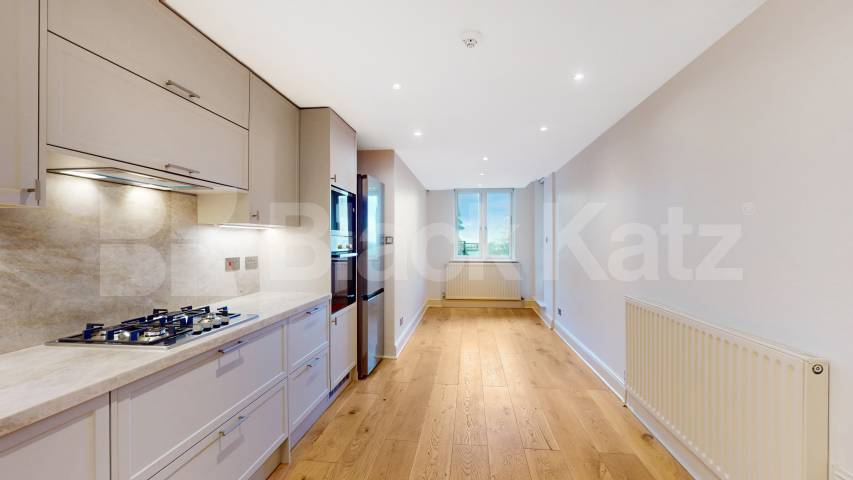			4 Bedroom, 3 bath, 1 reception 			 Kidderpore Avenue,  Westfield  NW3