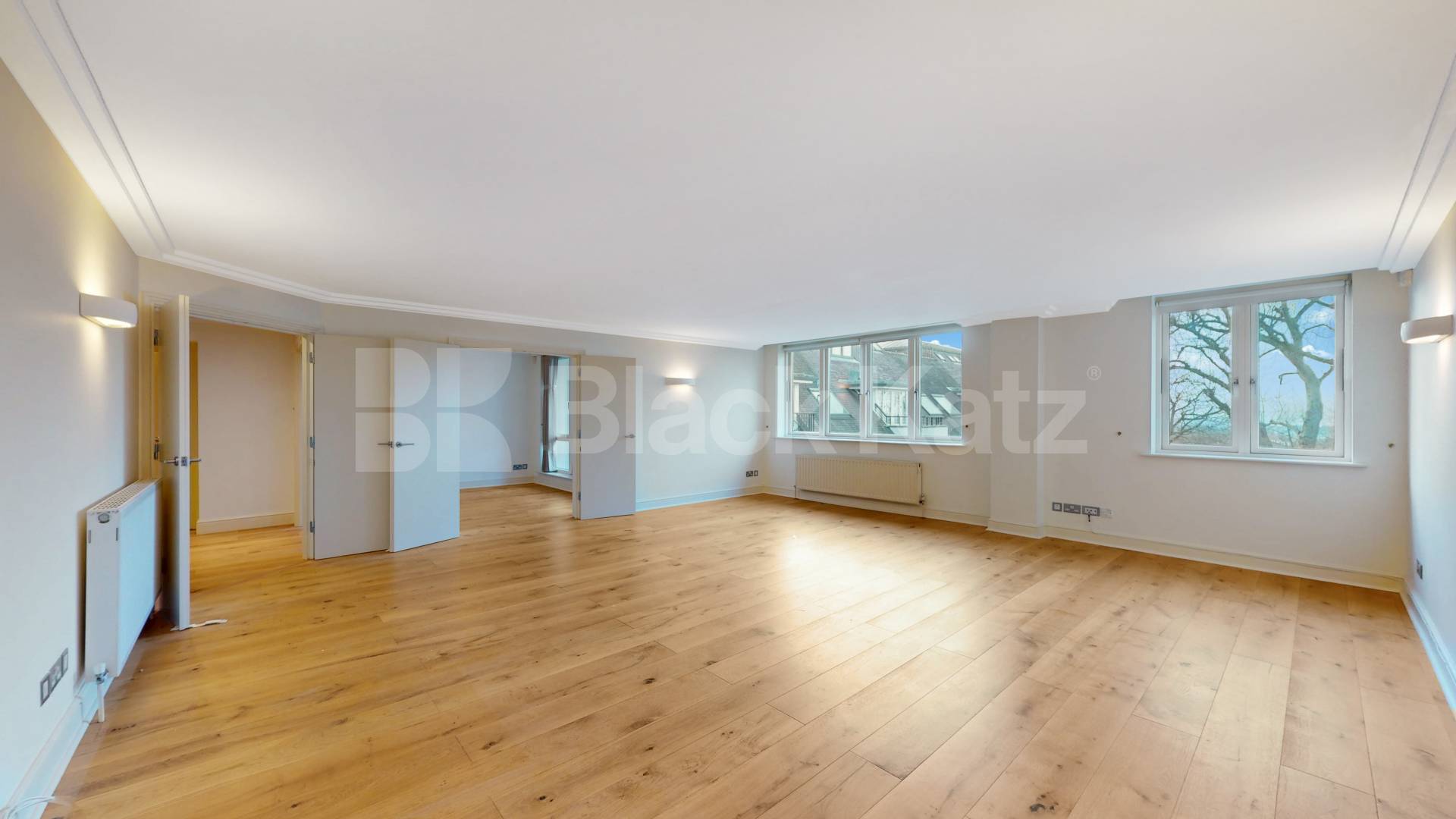 			4 Bedroom, 3 bath, 1 reception 			 Kidderpore Avenue,  Westfield  NW3