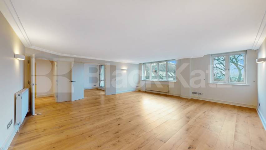 			4 Bedroom,  bath, 1 reception 			 Kidderpore Avenue,  Westfield  NW3