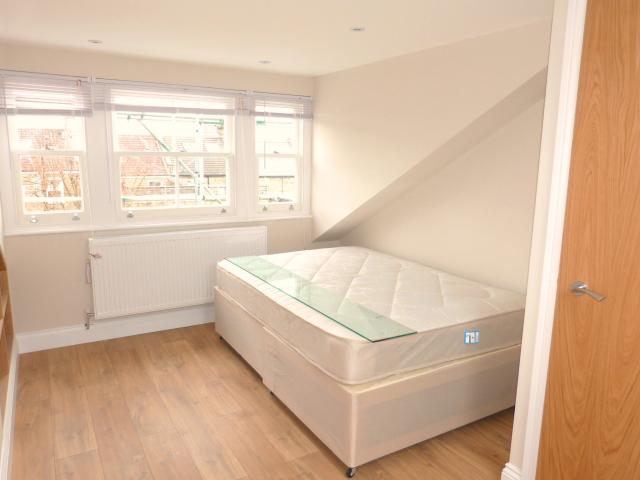 			Renovated Throughout, 3 Bedroom, 1 bath, 1 reception Flat			 Ashmore Road, QUEENS PARK/MAIDA VALE