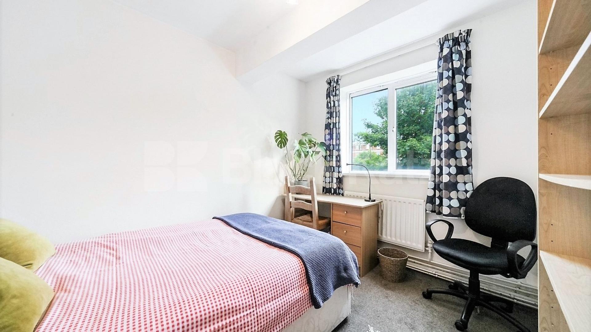 Fantastic modern 4 double bedroom flat near Royal Vet, UCL Bayham Place, Camden
