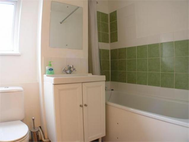 			New instruction, 1 Bedroom, 1 bath, 1 reception Flat			 Westbourne Park Road, LADBROKE GROVE