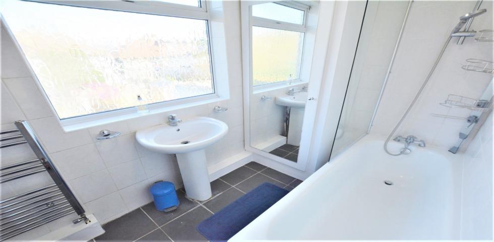 			3 Bedroom, 1 bath, 1 reception Semi-Detached House			 Park View Gardens , HENDON CENTRAL 