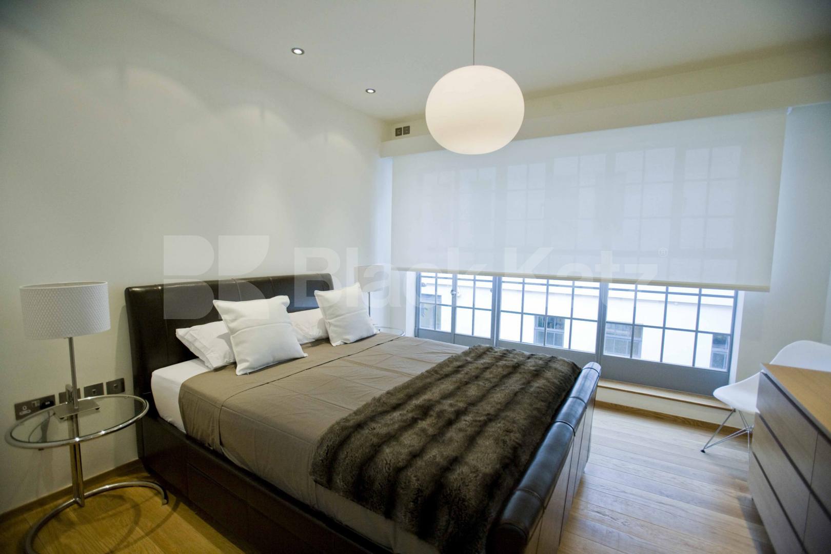 			NEW INSTRUCTION A MUST SEE!!!, 1 Bedroom, 1 bath, 1 reception Mews House			 Leeke Street, KINGS CROSS 