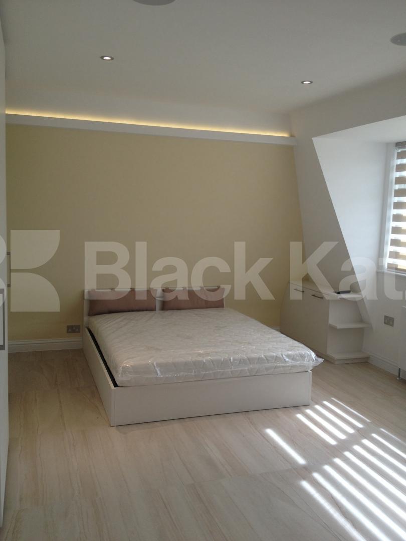 			OVER 1880 SQUARE FEET, 3 Bedroom, 1 bath, 1 reception Penthouse			 Castlebar Road, Ealing