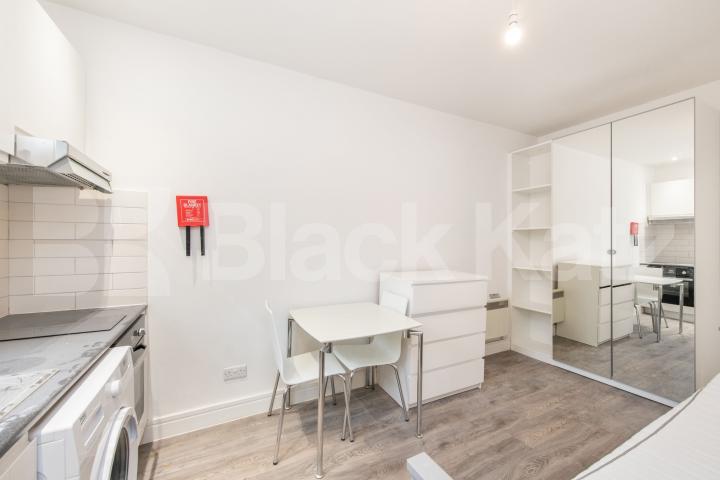 			*Rent Includes Water*, Studio Apartment, 1 bath, 0 reception Flat			 Roderick Road , Hampstead / Belsize Park