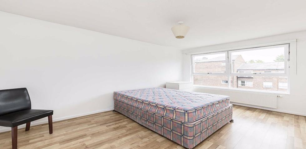 Modern recently refurbished spacious two bed mins to Regents Park Pollitt Drive, St Johns Wood