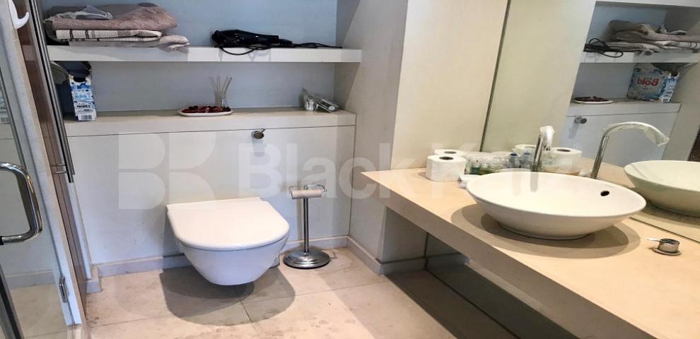 			LET , 2 Bedroom, 1 bath, 1 reception Apartment			 New Providence Wharf, Blackwell