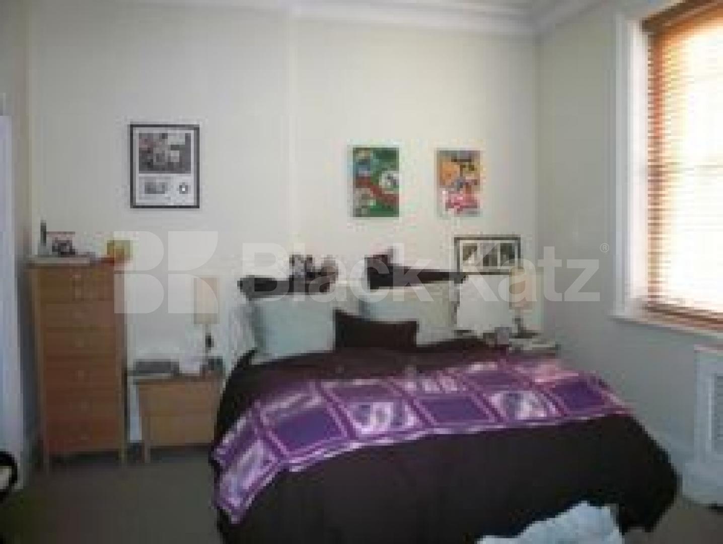 			2 Bedroom, 1 bath, 1 reception Flat			 Bracknell Gardens, HAMPSTEAD