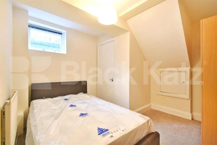 Two Bedroom Two bathroom garden property located short walk to Finsbury Park Portland Rise, Finsbury Park