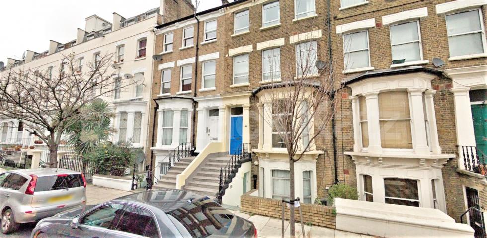 			1 Bedroom, 1 bath, 1 reception Flat			 Minford Gardens, SHEPHERDS BUSH