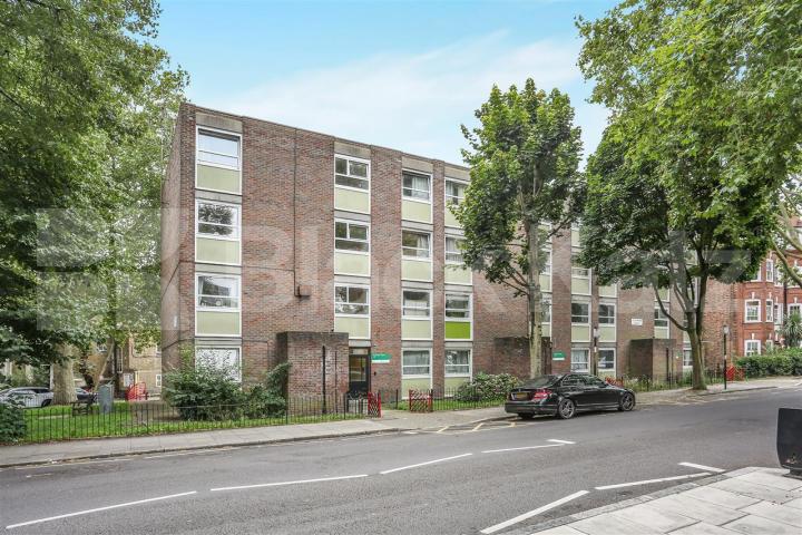 Recently refurbished one bed mins to Archway Tube and shops Pemberton Gardens, Archway