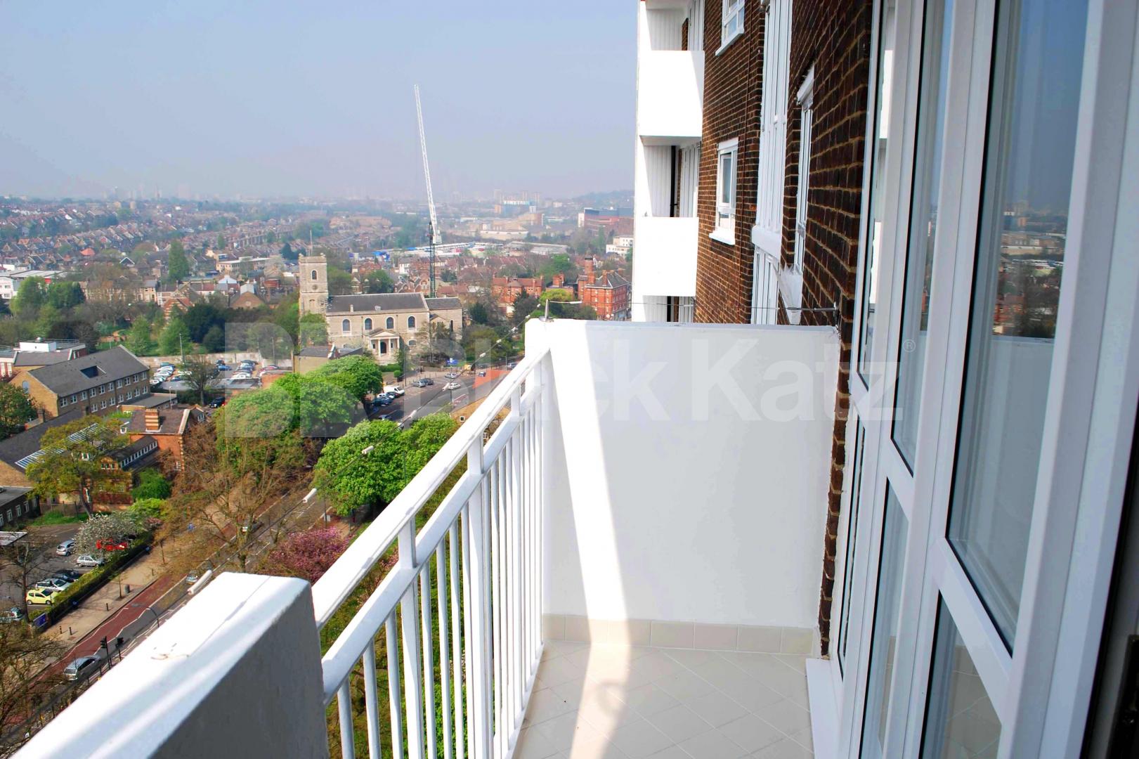 			NEW INSTRUCTION, 1 Bedroom, 1 bath, 1 reception Flat			 Bredgar House, Lewisham Park, SE13, Lewisham / Ladywell 