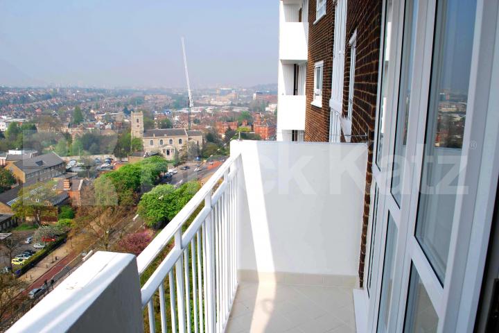 			NEW INSTRUCTION, 1 Bedroom, 1 bath, 1 reception Flat			 Bredgar House, Lewisham Park, SE13, Lewisham / Ladywell 