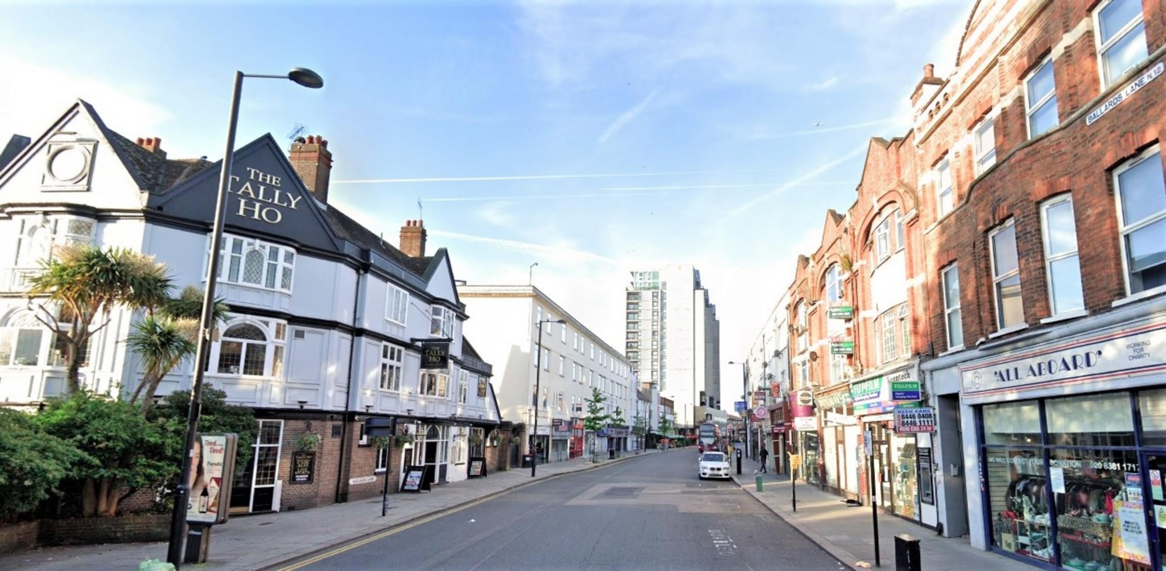 			Studio Apartment, 1 bath, 1 reception Flat			 Ballards Lane, North Finchley N12