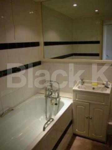 			LET!, 1 Bedroom, 1 bath, 1 reception Flat			 Edgecot Grove, SEVEN SISTERS