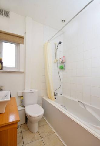 			1 Bedroom, 1 bath, 1 reception Flat			 Coverdale Road, KILBURN/WILLESDEN GREEN
