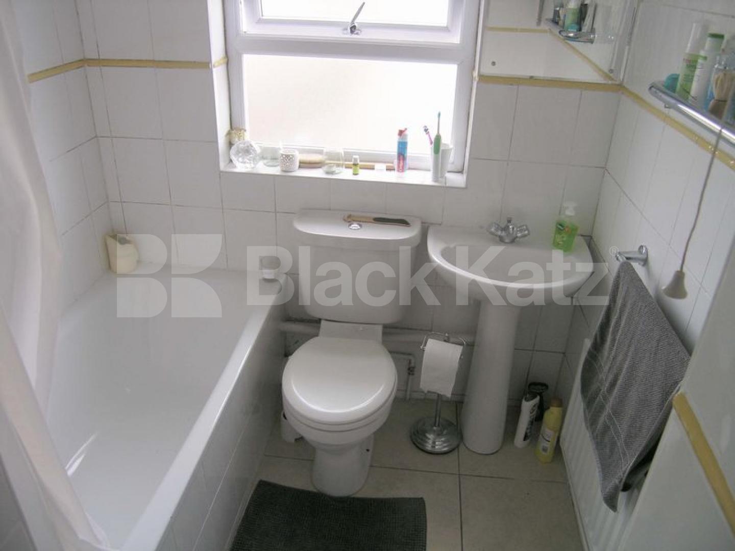 			1 Bedroom, 1 bath, 1 reception Flat			 Stroud Green Road, Stroud Green