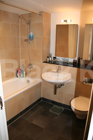 			NEW INSTRUCTION, 2 Bedroom, 1 bath, 1 reception Apartment			 Axis Court. East Lane., London Bridge