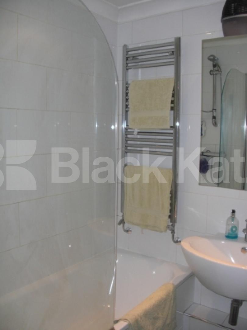 			NEW INSTRUCTION!, 1 Bedroom, 1 bath, 1 reception Flat			 Sutherland Avenue, MAIDA VALE