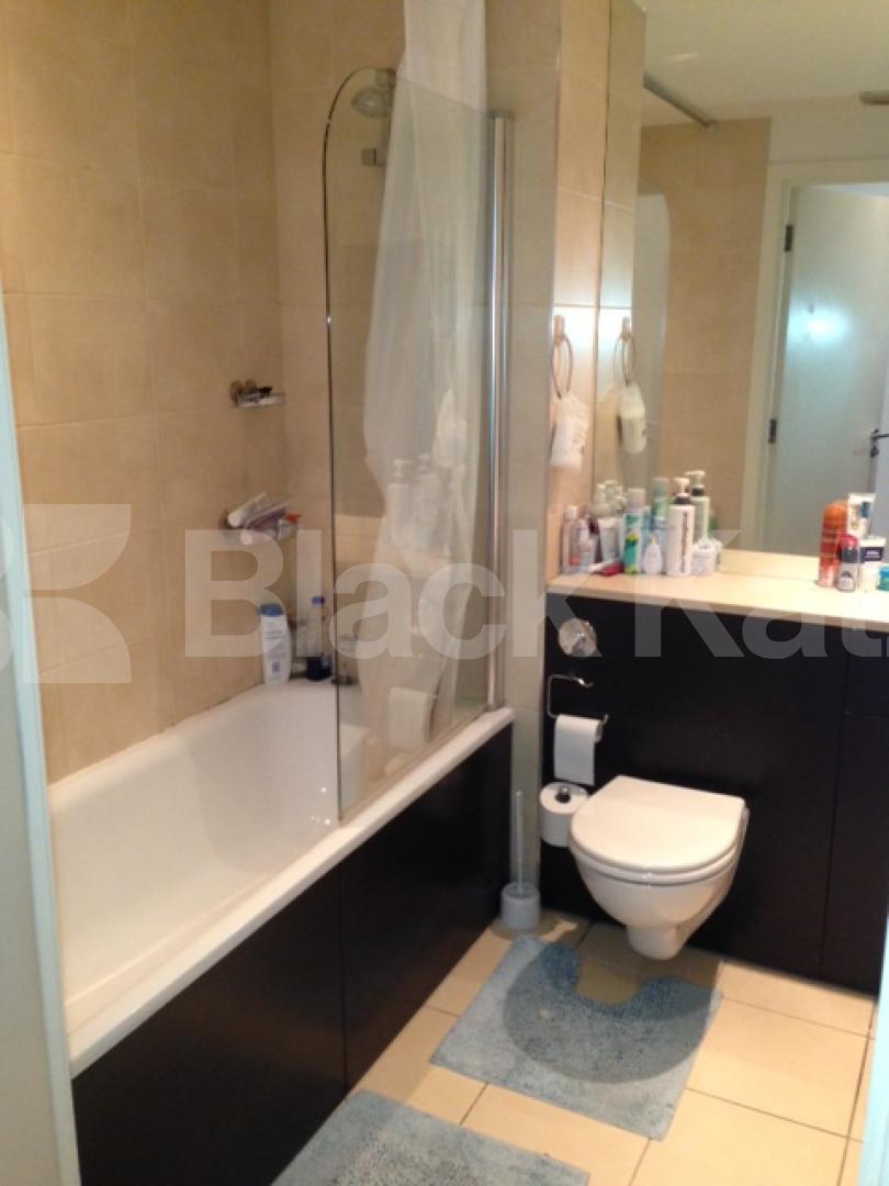 			1 Bedroom, 1 bath, 1 reception Ground Floor Maisonette			 O Central, Crampton Street, Elephant and Castle