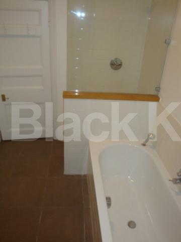 			NEW INSTRUCTION!, 2 Bedroom, 1 bath, 1 reception Flat			 Finchley Road, FINCHLEY ROAD