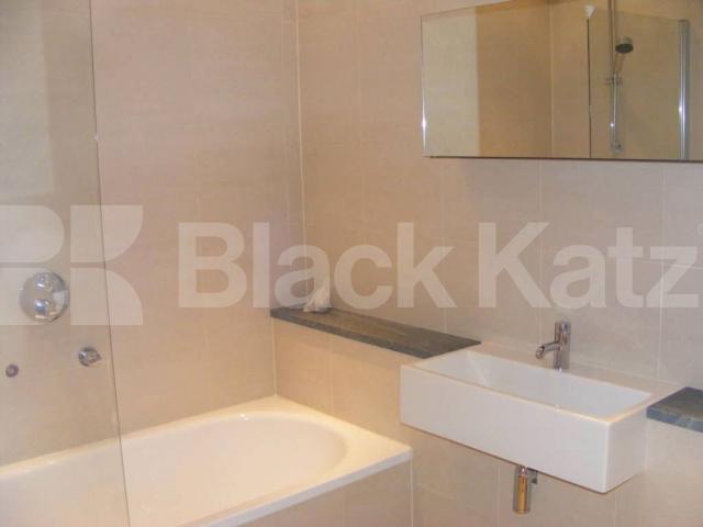 			2 Bedroom, 1 bath, 1 reception Flat			 Ashmore Road, MAIDA VALE