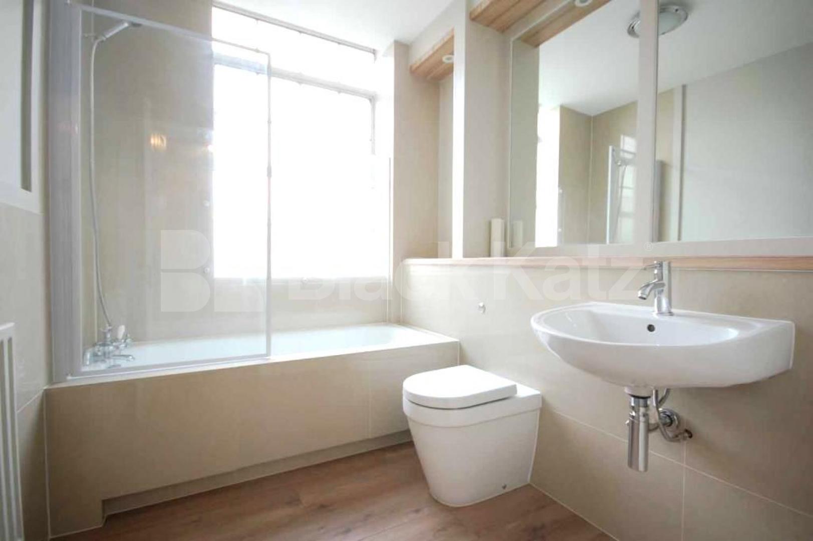 			NEW INSTRUCTION, 2 Bedroom, 1 bath, 1 reception Flat			 Melville Villas Road, Acton Central