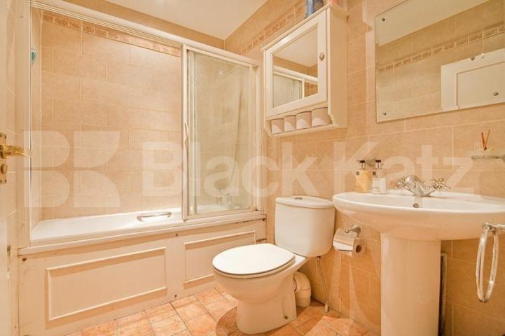 			NEW INSTRUCTION!, 1 Bedroom, 1 bath, 1 reception Flat			 Hawley Road, CAMDEN