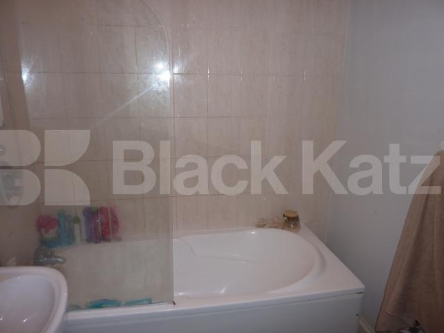 			3 Bedroom, 1 bath, 1 reception Flat			 Salterton Road, Holloway