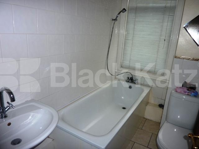 			NEW INSTRUCTION!, 1 Bedroom, 1 bath, 1 reception Flat			 Fernhead road, QUEENS PARK-MAIDA VALE