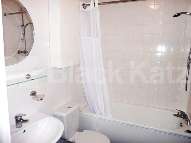 			NEW INSTRUCTION / GREAT LOCATION / BRAND NEWLY REFURBISHED , 2 Bedroom, 1 bath, 1 reception Flat			 Portobello Road, Ladbroke Grove