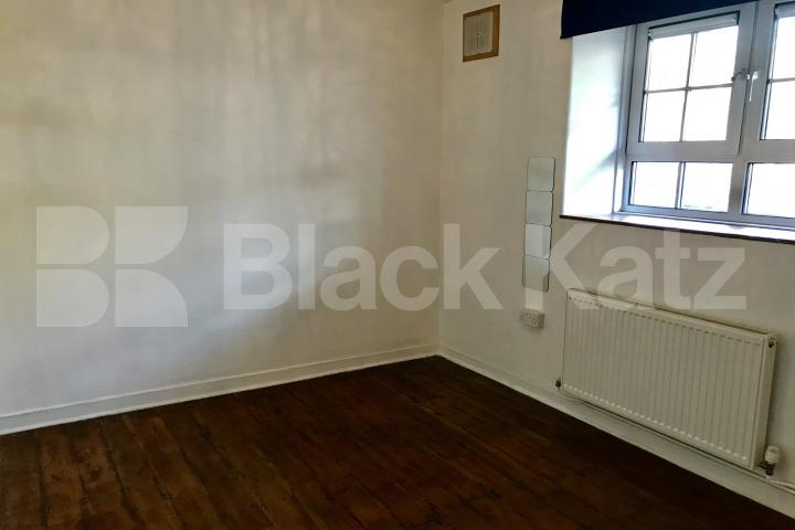 Moments from waterloo station  Coral Street, Waterloo