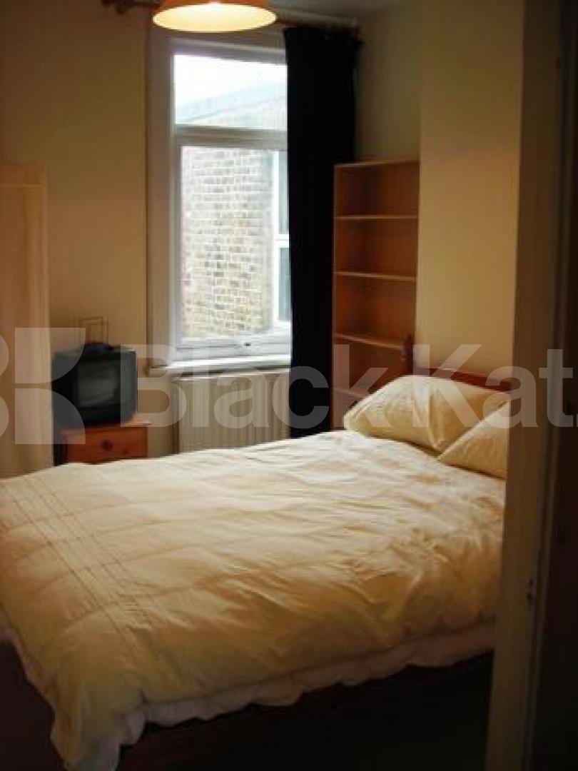 			Managed by Black Katz!, 1 Bedroom, 1 bath, 1 reception Flat			 Terront Road, TURNPIKE LANE