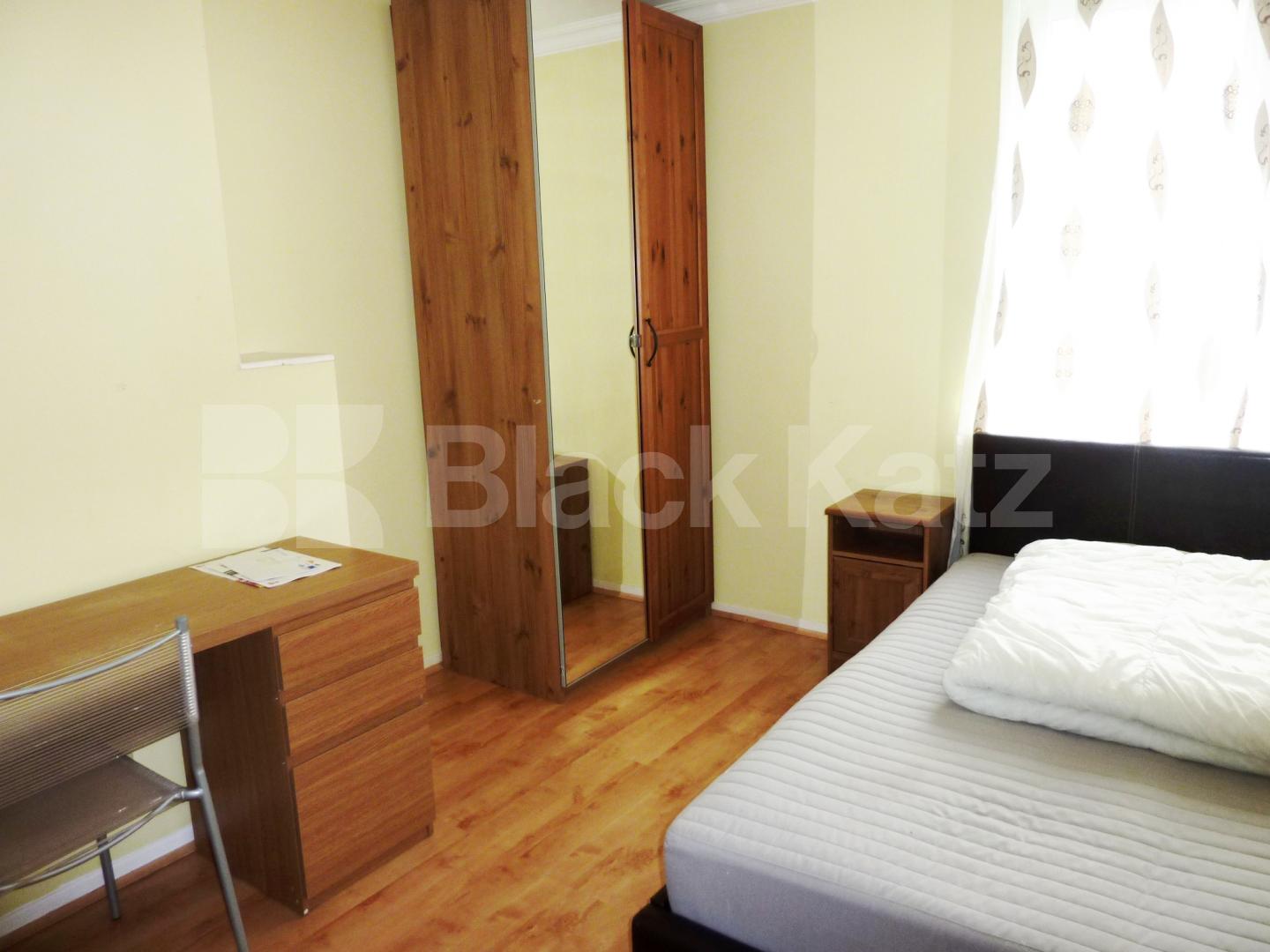 			NEW INSTRUCTION / AVAILABLE NOW / PERFECT FOR STUDENTS, 1 Bedroom, 1 bath, 1 reception Flat			 Hampstead road, Mornington crescent / Euston