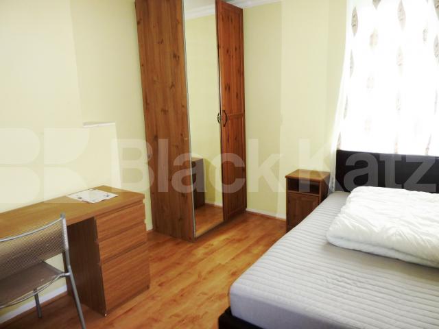 			NEW INSTRUCTION / AVAILABLE NOW / PERFECT FOR STUDENTS, 1 Bedroom, 1 bath, 1 reception Flat			 Hampstead road, Mornington crescent / Euston