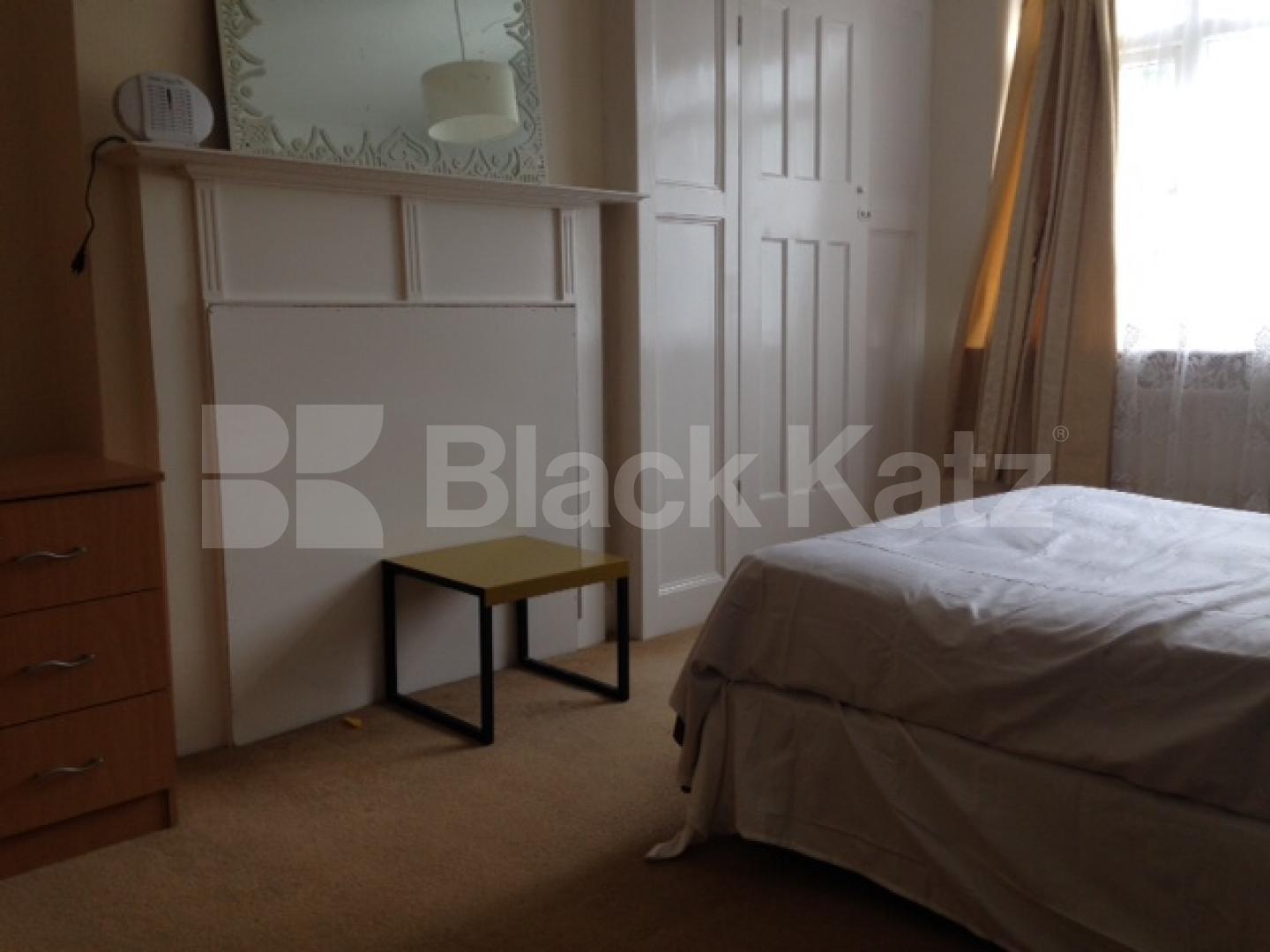 			NEW INSTRUCTION, 4 Bedroom, 1 bath, 1 reception House			 Ramillies road, Chiswick