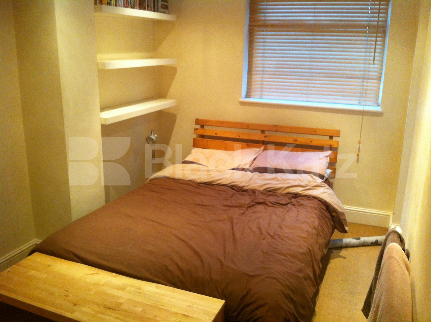 			NEW INSTRUCTION, 2 Bedroom, 1 bath, 1 reception Flat			 Camden Road, CAMDEN